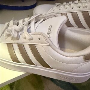 Adidas Classic White and platinum Sneakers